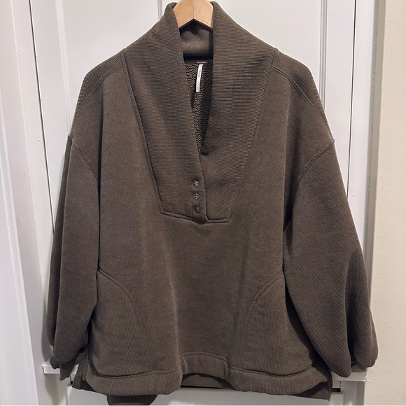 Free People Mia Henley Sweatshirt Size: Large in Brown Wood Green - Picture 2 of 10